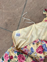 Load image into Gallery viewer, Ethereal 1980’s Stunning Floral Summer Halter Dress (XS-M)