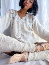 Load image into Gallery viewer, 1980’s Vintage Embroidered Floral Knit Sweater (XS-M)