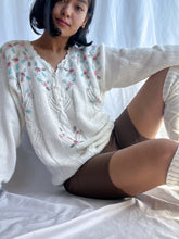 Load image into Gallery viewer, 1980’s Vintage Embroidered Floral Knit Sweater (XS-M)