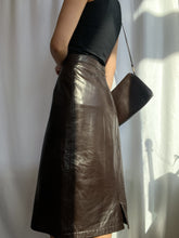 Load image into Gallery viewer, 90’s Vintage Chocolate Leather Midi Skirt (M-XL)