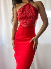 Load image into Gallery viewer, 90’s Caché Ruby Sequin Backless Halter Gown (XS-S)