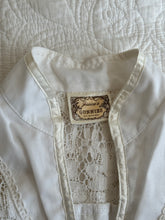 Load image into Gallery viewer, 1980’s Vintage Gunnie Sax Ivory Puff Sleeve Blouse (XS-M)
