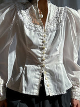 Load image into Gallery viewer, 1980’s Vintage Gunnie Sax Ivory Puff Sleeve Blouse (XS-M)
