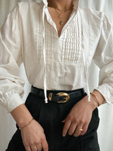 Load image into Gallery viewer, 1960’s Ivory 100% Linen Blouse
