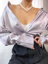 Load image into Gallery viewer, 1990&#39;s Vintage Lilac Charmeuse Silk Button Up Blouse (M-XL)
