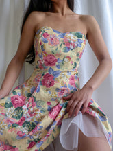 Load image into Gallery viewer, Ethereal 1980’s Stunning Floral Summer Halter Dress (XS-M)
