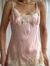 Load image into Gallery viewer, Y2K 100% Charmeuse Silk Ballet Slipper Pink Tank Top with Cream Lace Trim. (XS-M)
