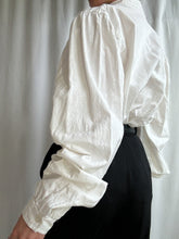 Load image into Gallery viewer, 1960’s Ivory 100% Linen Blouse
