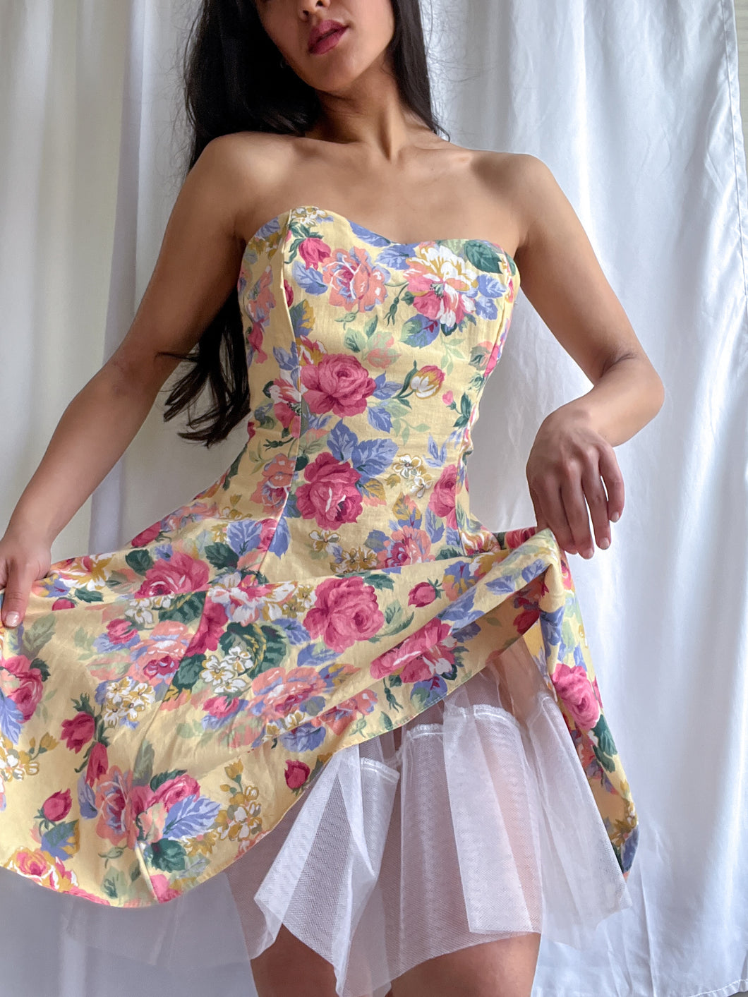 Ethereal 1980’s Stunning Floral Summer Halter Dress (XS-M)