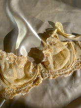 Load image into Gallery viewer, Y2K Buttercream Yellow Embroidered Sheer Floral Lace Bra
