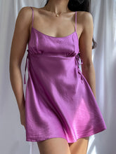 Load image into Gallery viewer, Victoria’s Secret FW 2000– 100% Silk Fairy Slip (XS-M)
