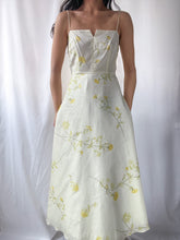 Load image into Gallery viewer, 90’s Buttercream Yellow Floral Cotton Spring Tea Dress by Moda International (XS/S)
