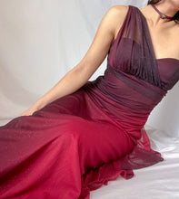 Load image into Gallery viewer, Vintage 1990’s Ombré Cherry Cola Glitter Gown Made in USA (M-L)
