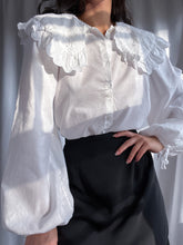 Load image into Gallery viewer, Modern 2000’s White Button Down Peasant Top w/ Balloon Sleeves (XS-M)
