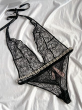 Load image into Gallery viewer, BNWT Victoria’s Secret Rhinestone Belt Black Lace Bodysuit (M-XL)
